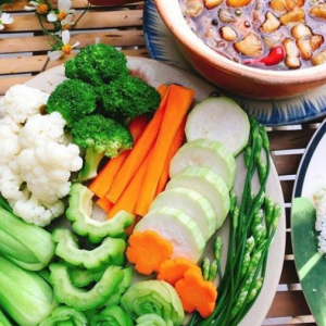 RAU LUỘC THẬP CẨM