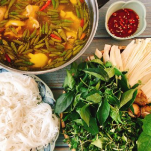 LẨU GÀ CHANH ỚT